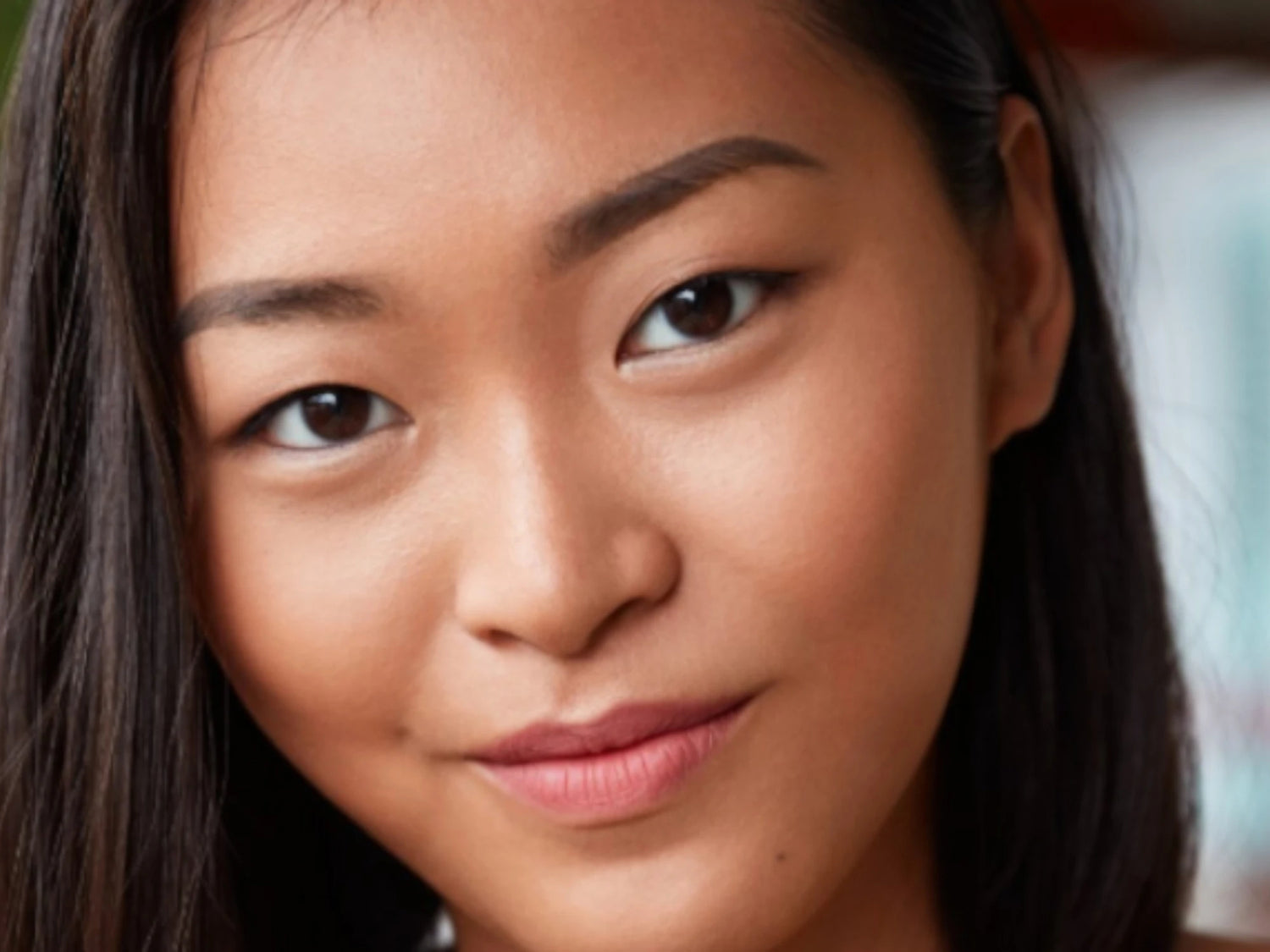 Modèle – gel caféine contour des yeux pour un regard plus reposé